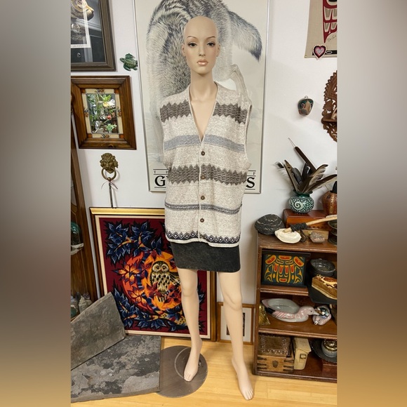 Vintage Knit Wool Grandpa Vest with Coconut Shell Buttons - Picture 1 of 11